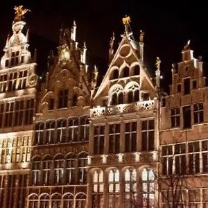 Bed & Breakfast Art And Sleep, Antwerpen